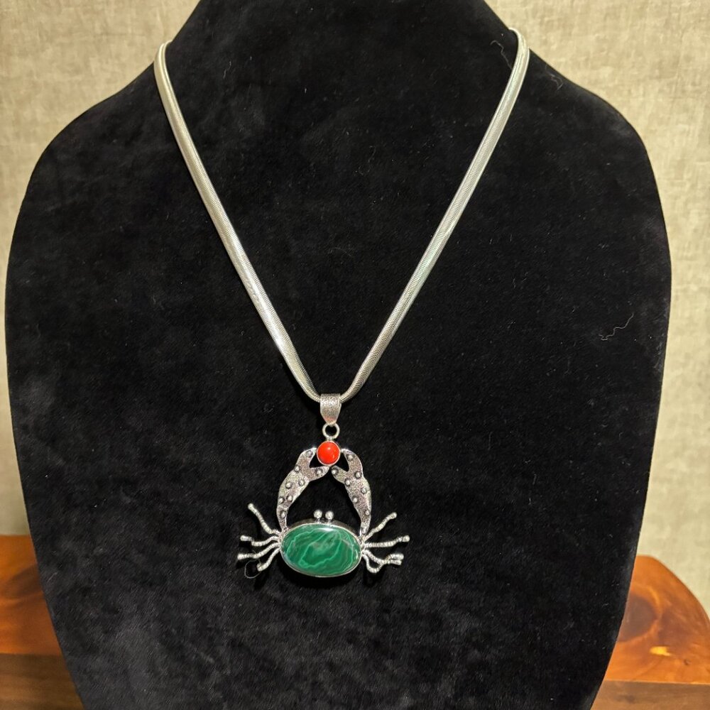Malachite and Coral Crab Necklace, I just love this necklace! - Picture 2 of 4